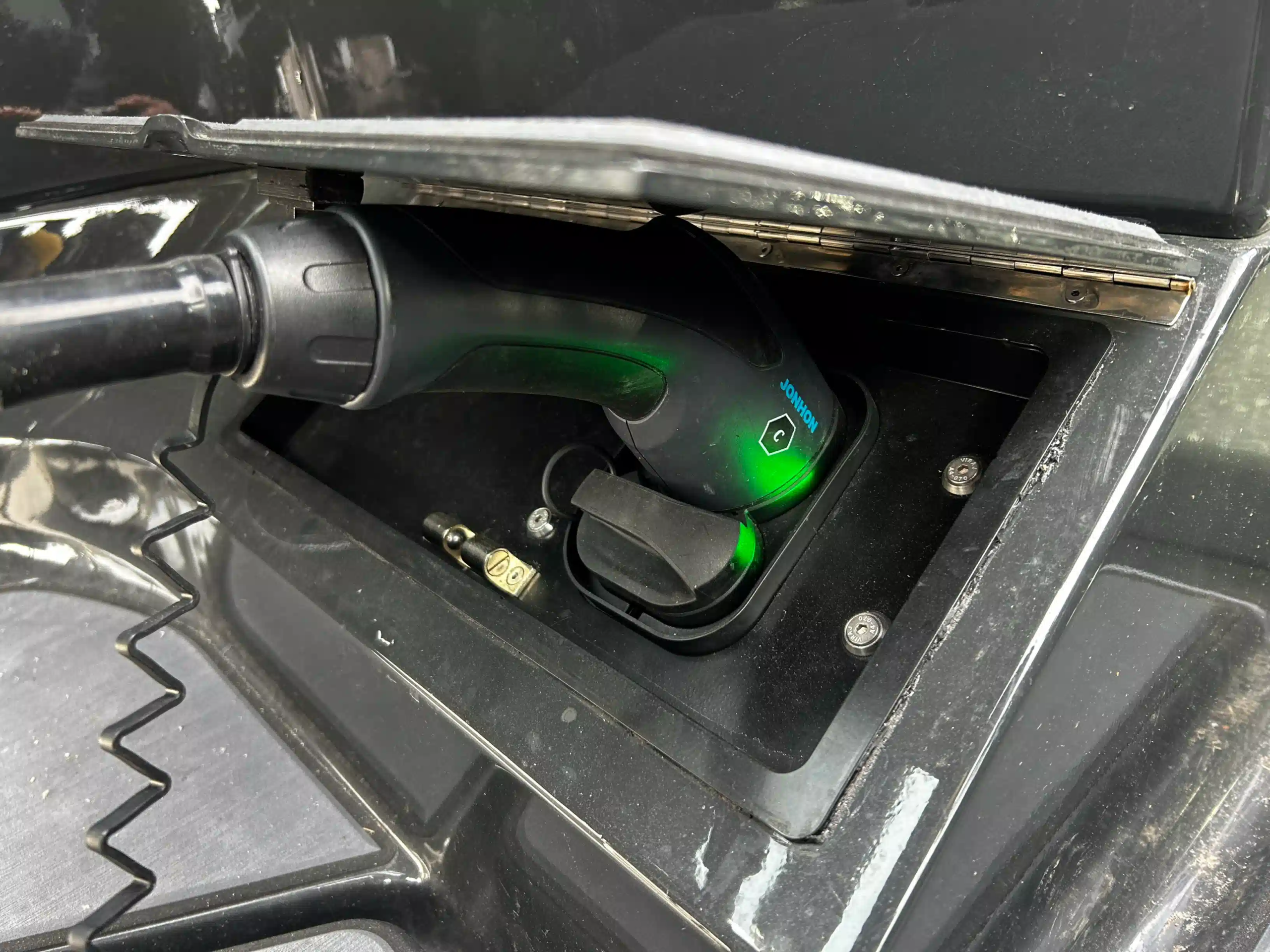 Electric Boat Charger